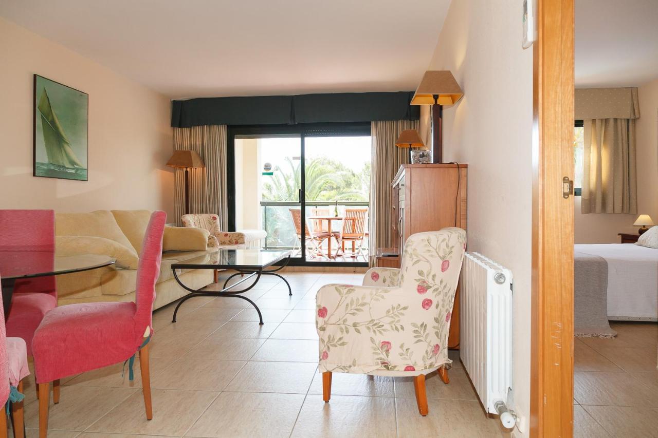 Uhc Costa Linda Family Complex Apartment Hospitalet De L'Infant Luaran gambar
