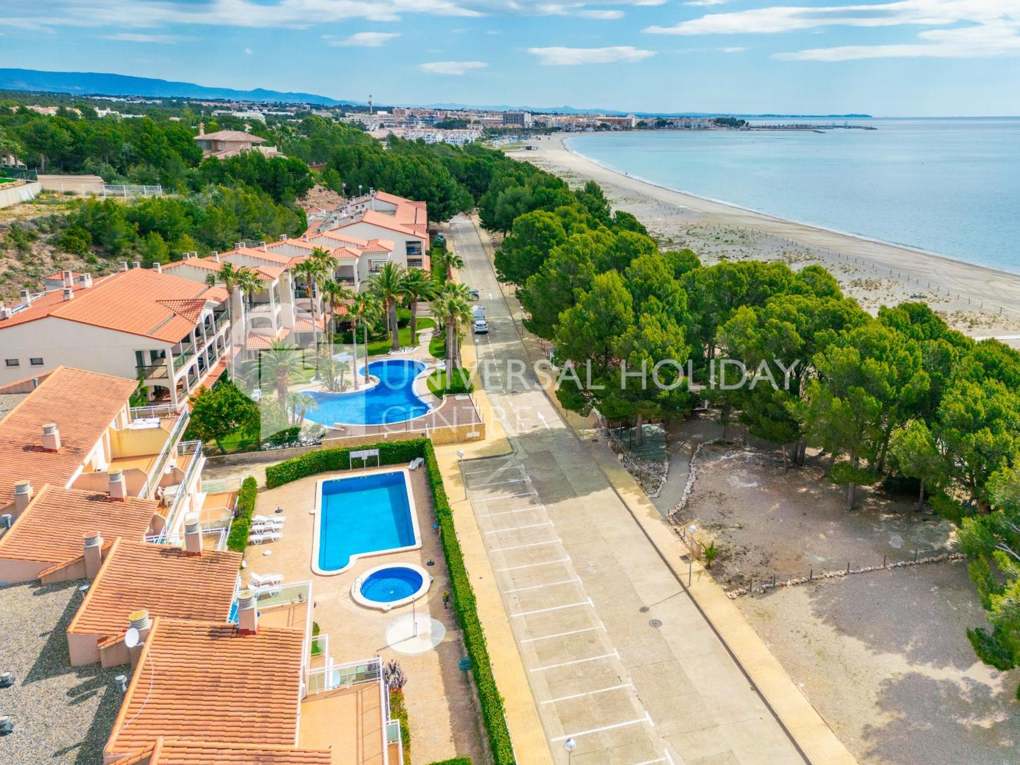 Uhc Costa Linda Family Complex Apartment Hospitalet De L'Infant Luaran gambar