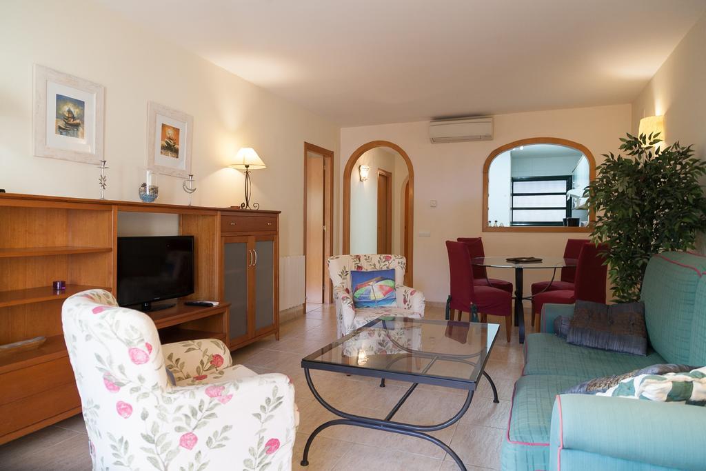 Uhc Costa Linda Family Complex Apartment Hospitalet De L'Infant Luaran gambar