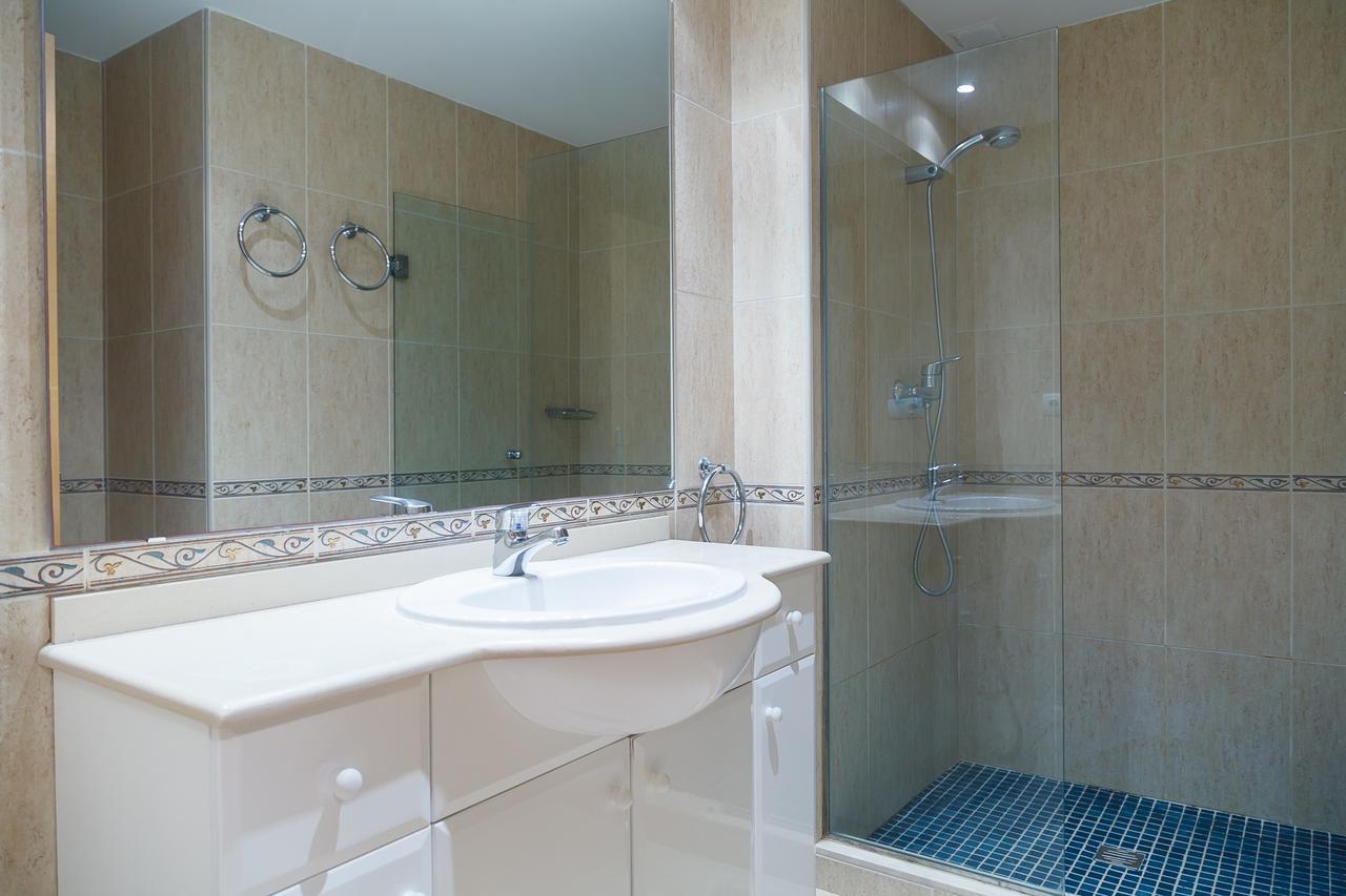 Uhc Costa Linda Family Complex Apartment Hospitalet De L'Infant Luaran gambar